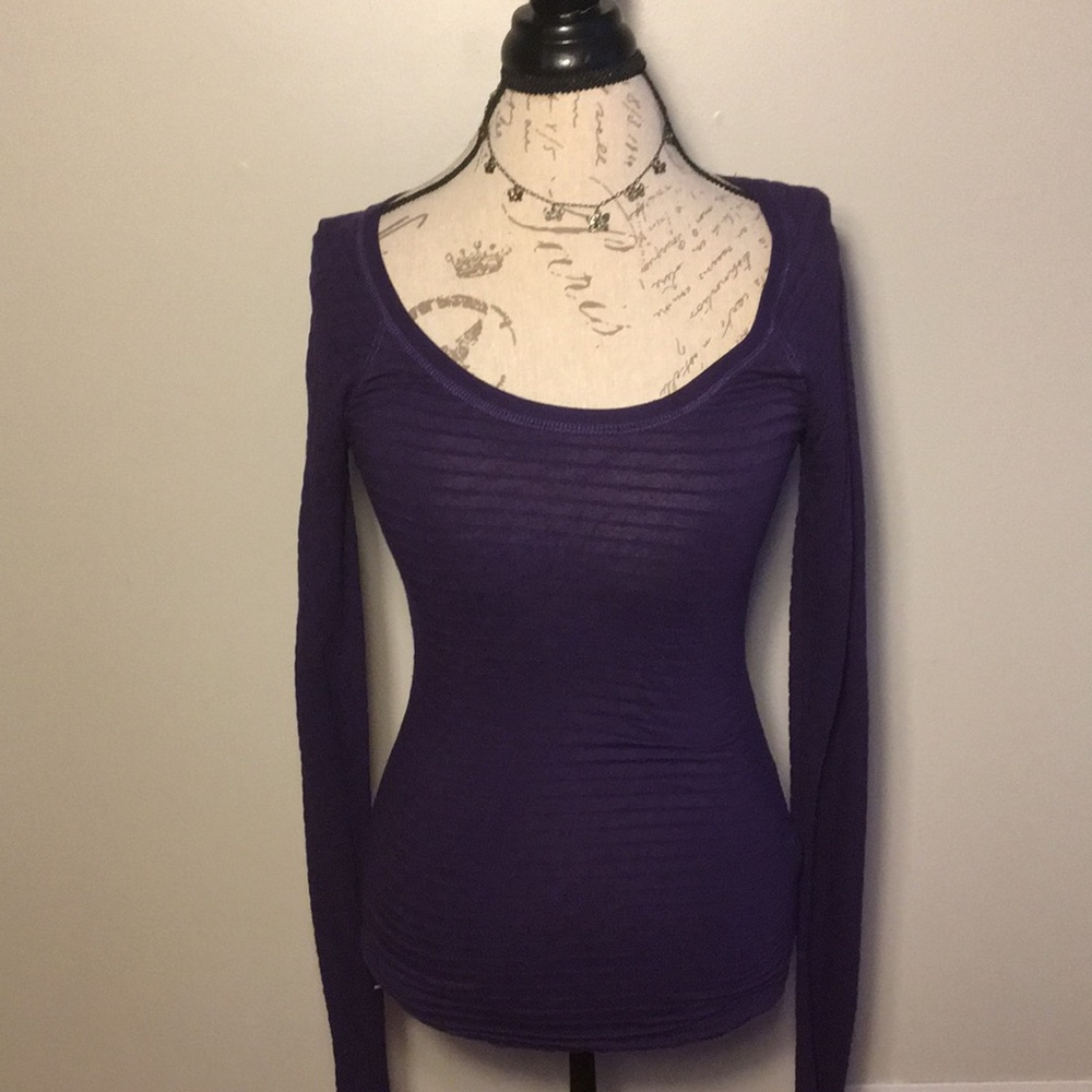 Free People purple long sleeves scrunchy top small
